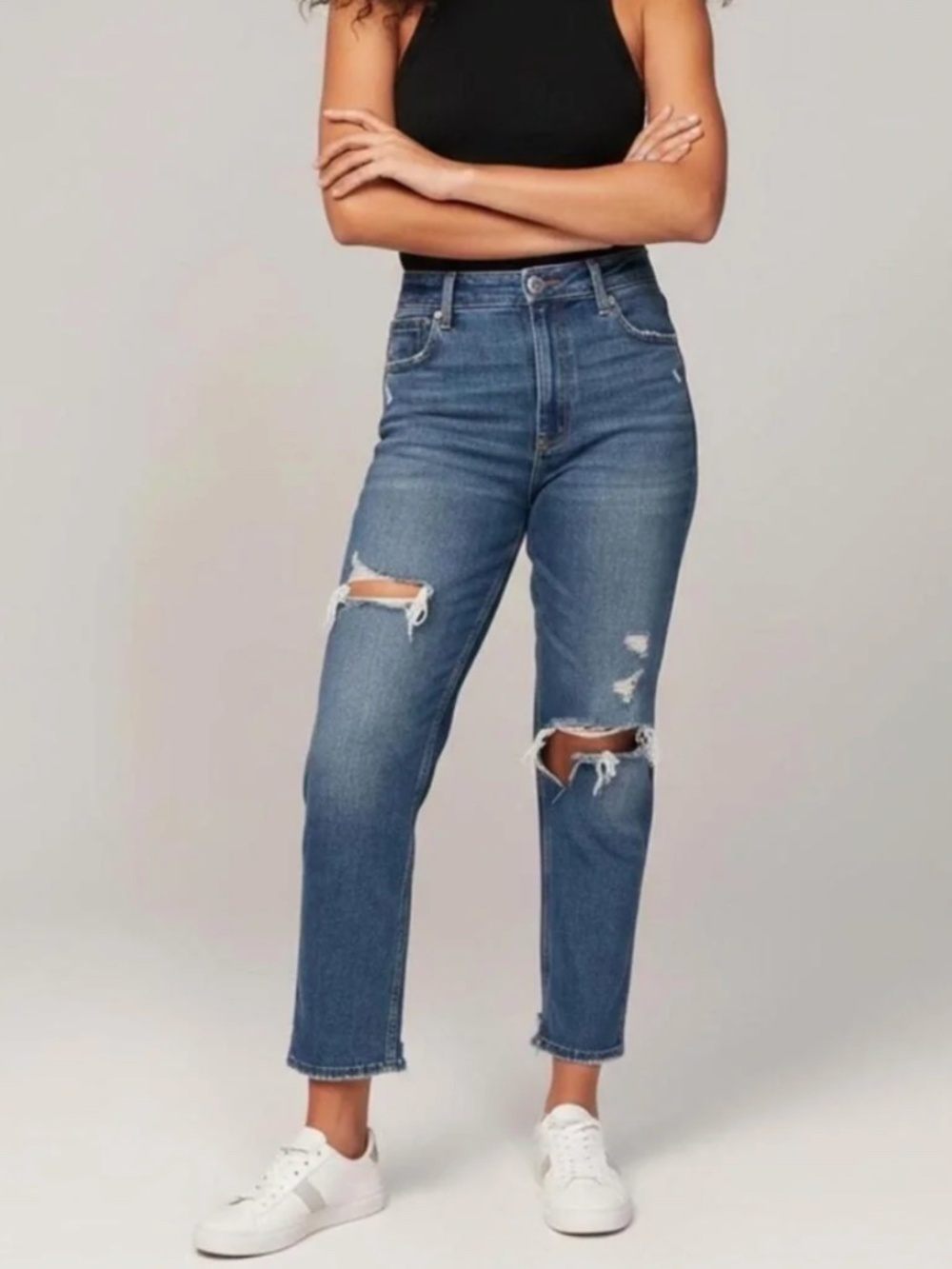 Abercrombie & Fitch Medium Wash Ankle Straight Ultra High Rise Size 8S or 29